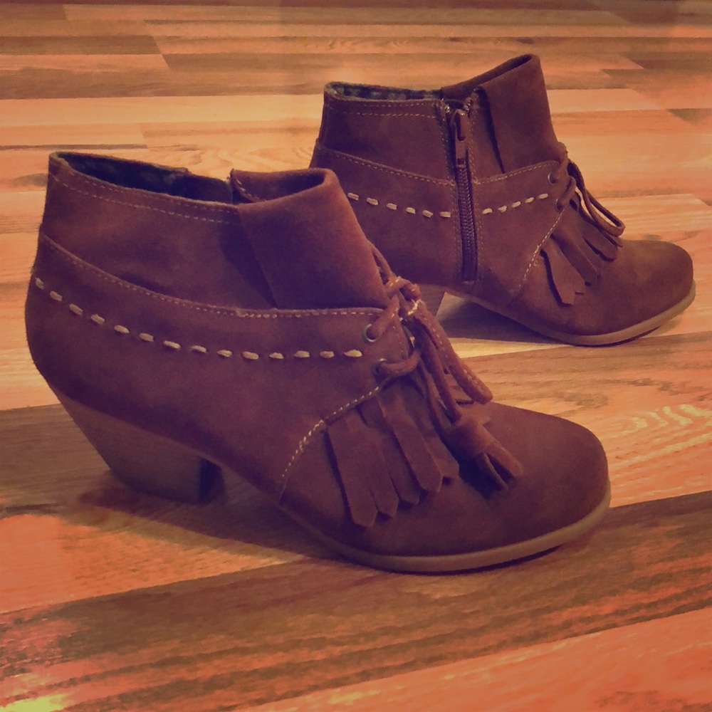 BC Moccasin Booties